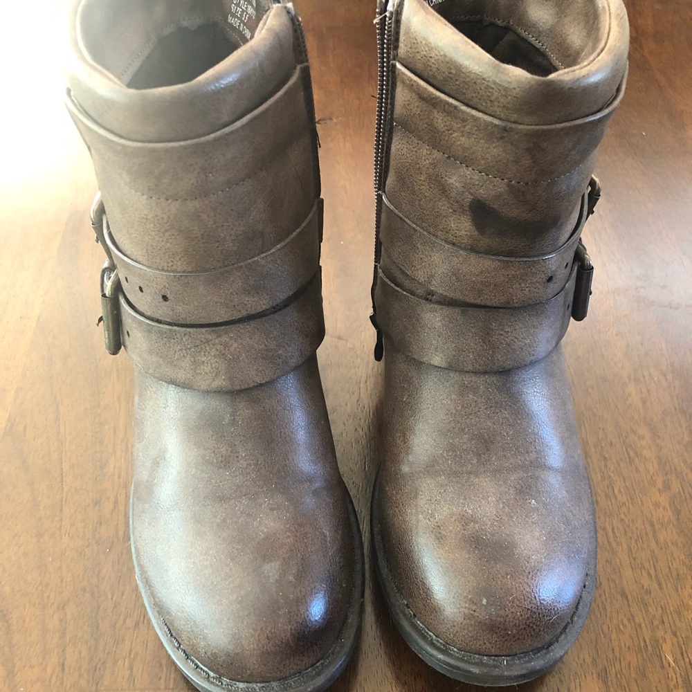 Brown boots